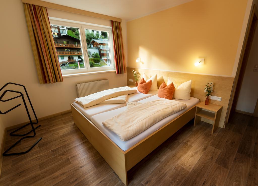 "Quality Hosts Arlberg" Hotel-Gasthof Freisleben 장크트안톤암아를베르크 외부 사진
